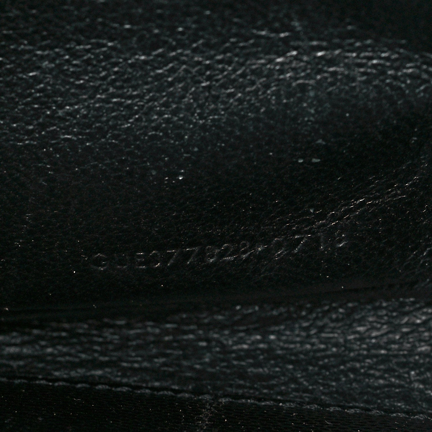 Saint Laurent Grain De Poudre Matelasse Chevron Monogram Chain Wallet Black 7 of 10