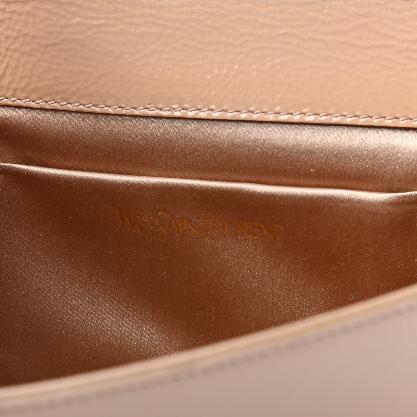 Textured Patent Calfskin Monogram Large Belle De Jour Clutch Beige