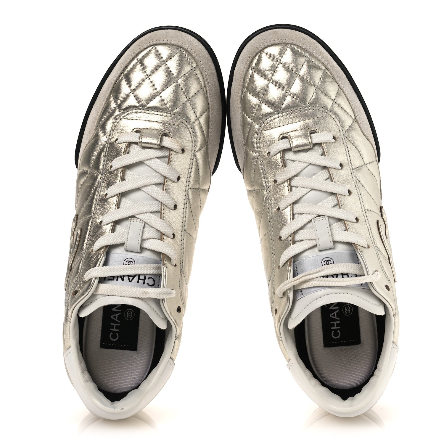 CHANEL シルバー スニーカー 39 Chanel Laminated Calfskin Suede Quilted Womens CC Sneakers 39