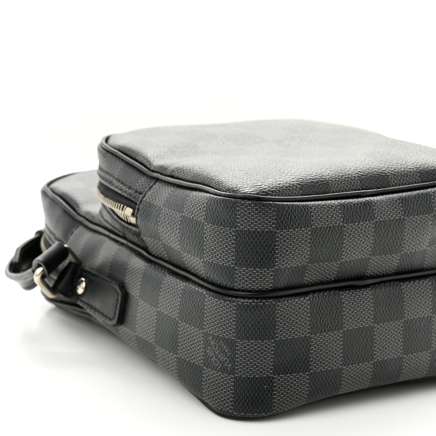 Louis Vuitton Damier Graphite Rem Bag 8 of 9