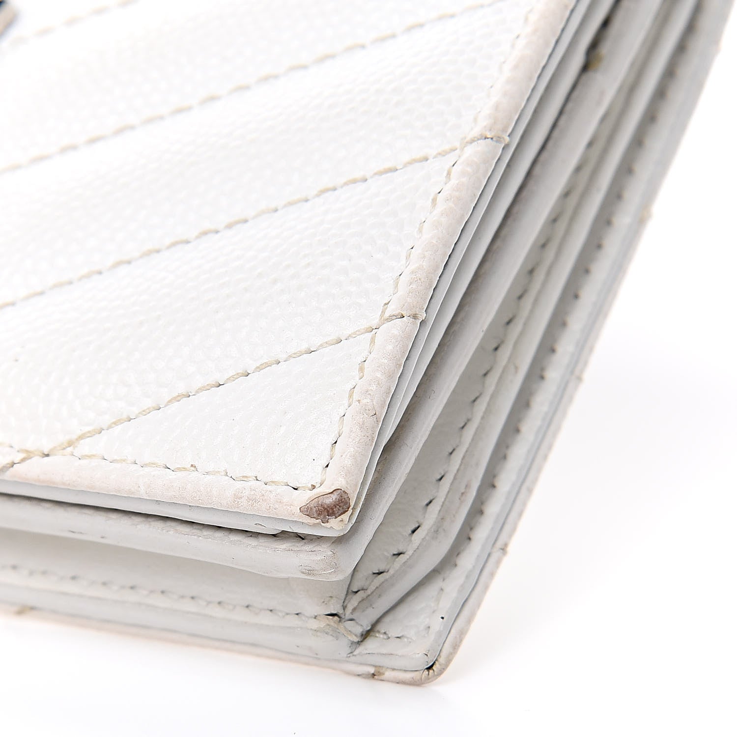Saint Laurent Grain De Poudre Matelasse Chevron Monogram Card Case White 8 of 11