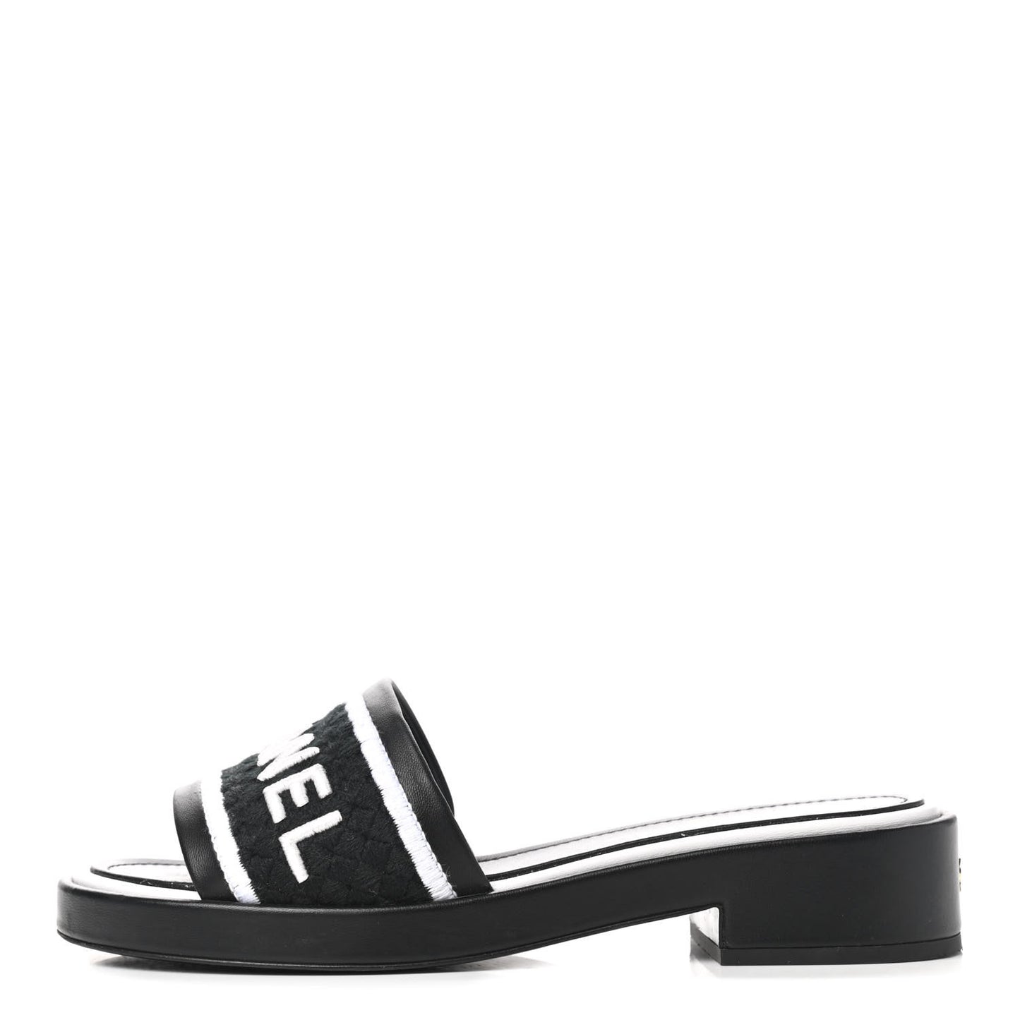 Lambskin Embroidered CC Mule Sandal 38.5 Black White