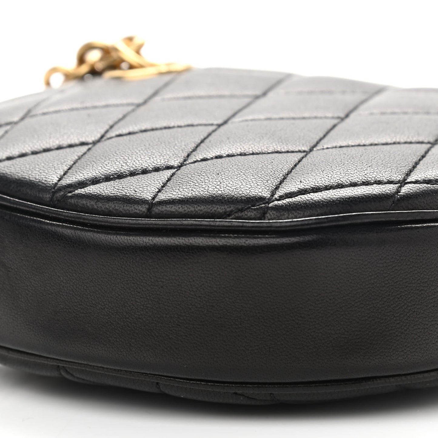 Lambskin Quilted Round Le Maillon Round Tassel Chain Crossbody Bag Black