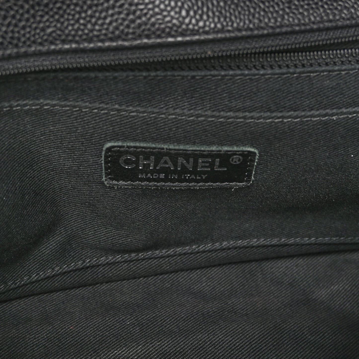 Caviar Medium Timeless CC Flap Navy Blue