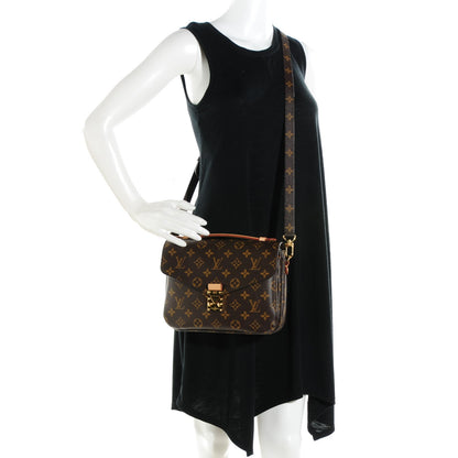 Louis Vuitton Monogram Pochette Metis 2 of 7