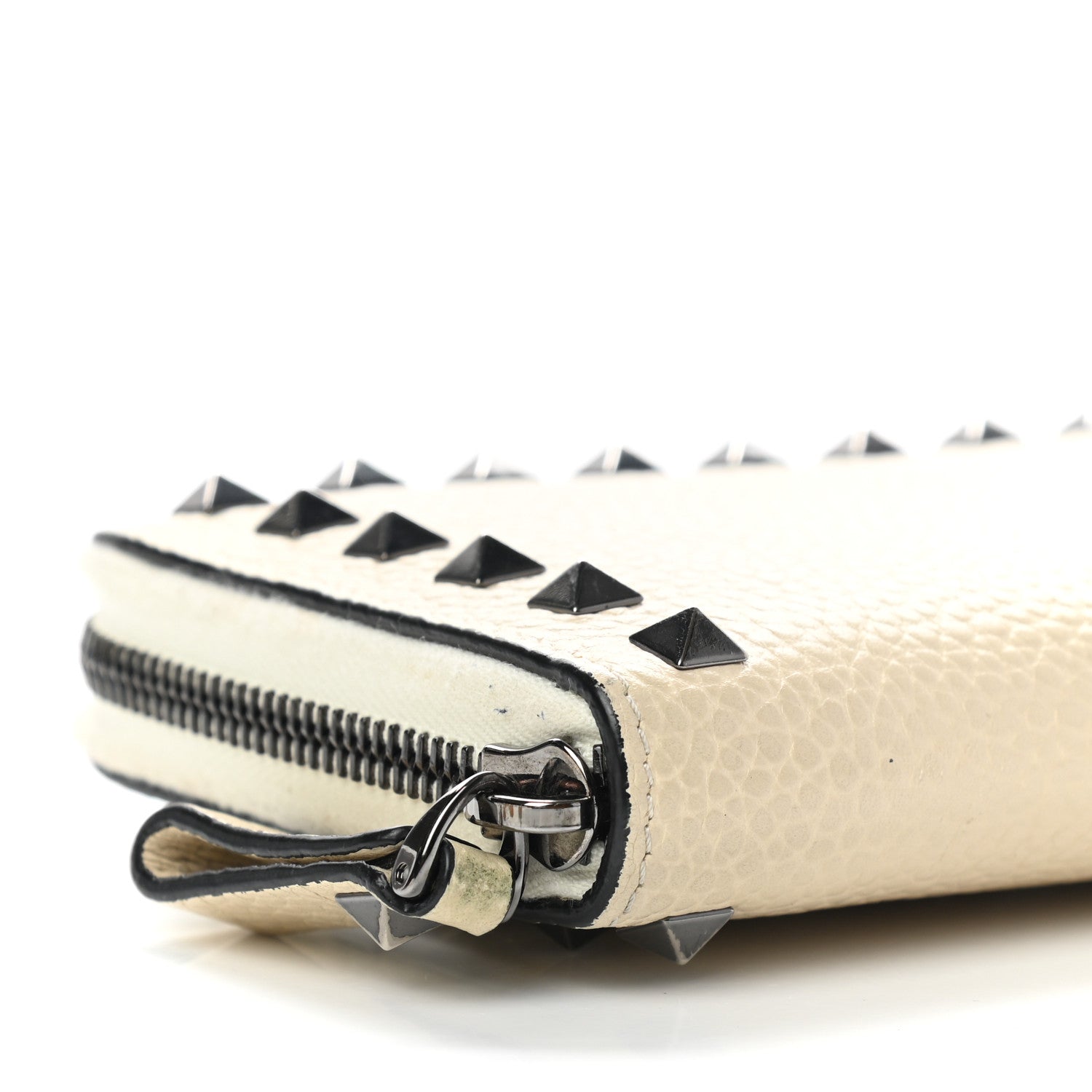 Valentino Garavani Pebbled Calfskin Rockstud Zip Around Wallet Ivory 9 of 11
