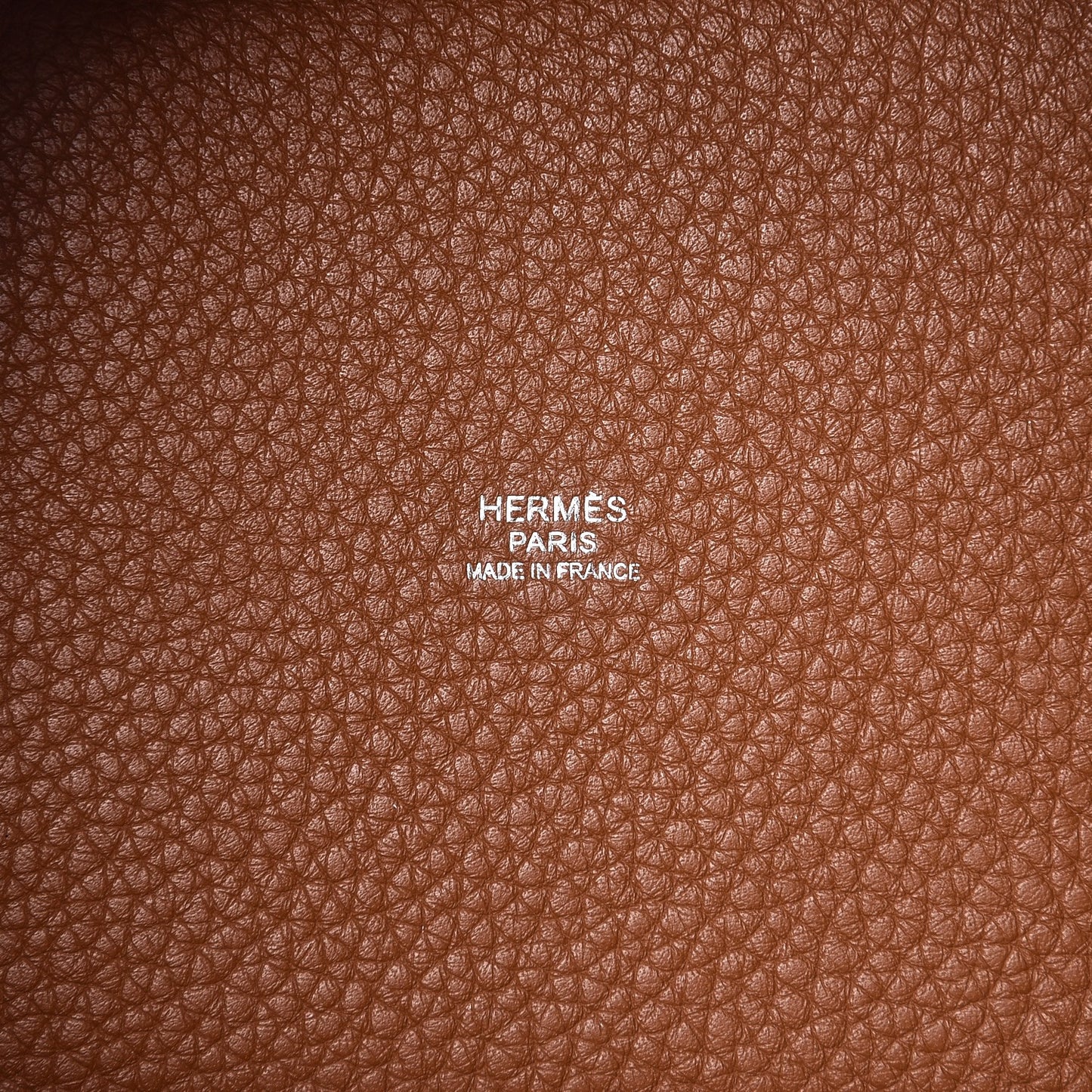 Taurillon Clemence Picotin Lock 18 PM Gold