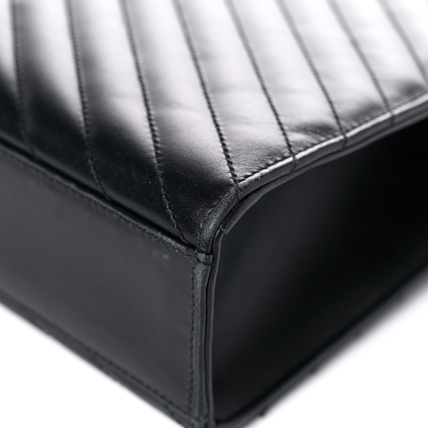 Saint Laurent Smooth Calfskin Matelasse Chevron Large Monogram Satchel Black 11 of 25