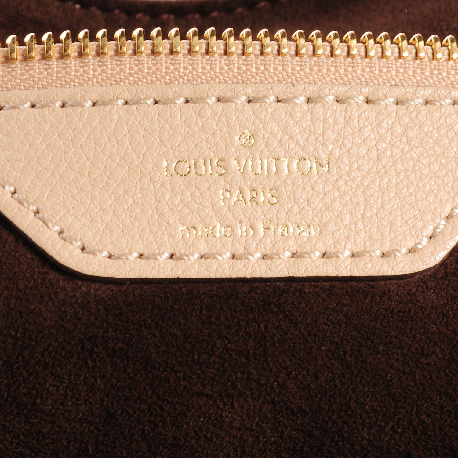 Louis Vuitton Mahina L Sable 6 of 7