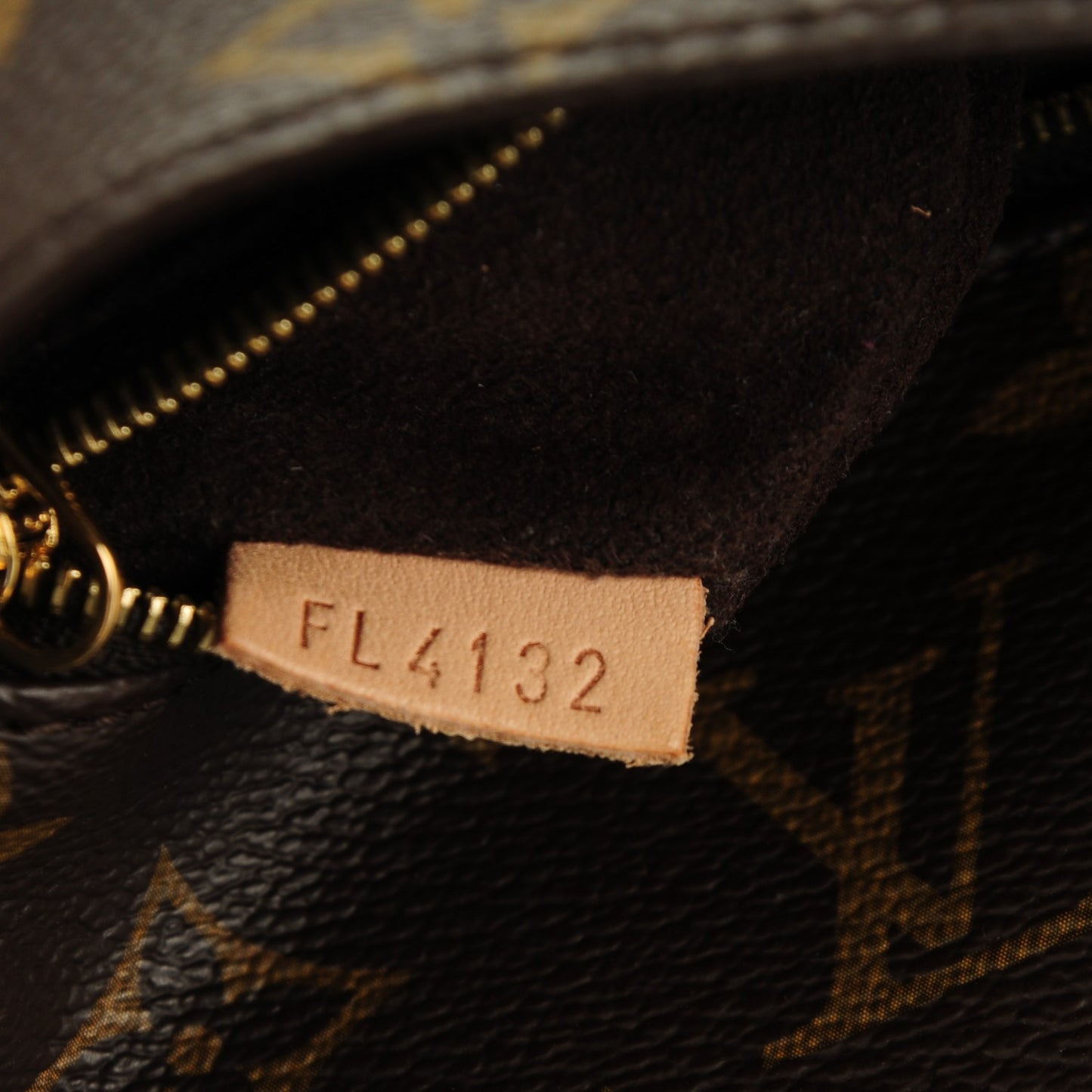 Monogram Metis