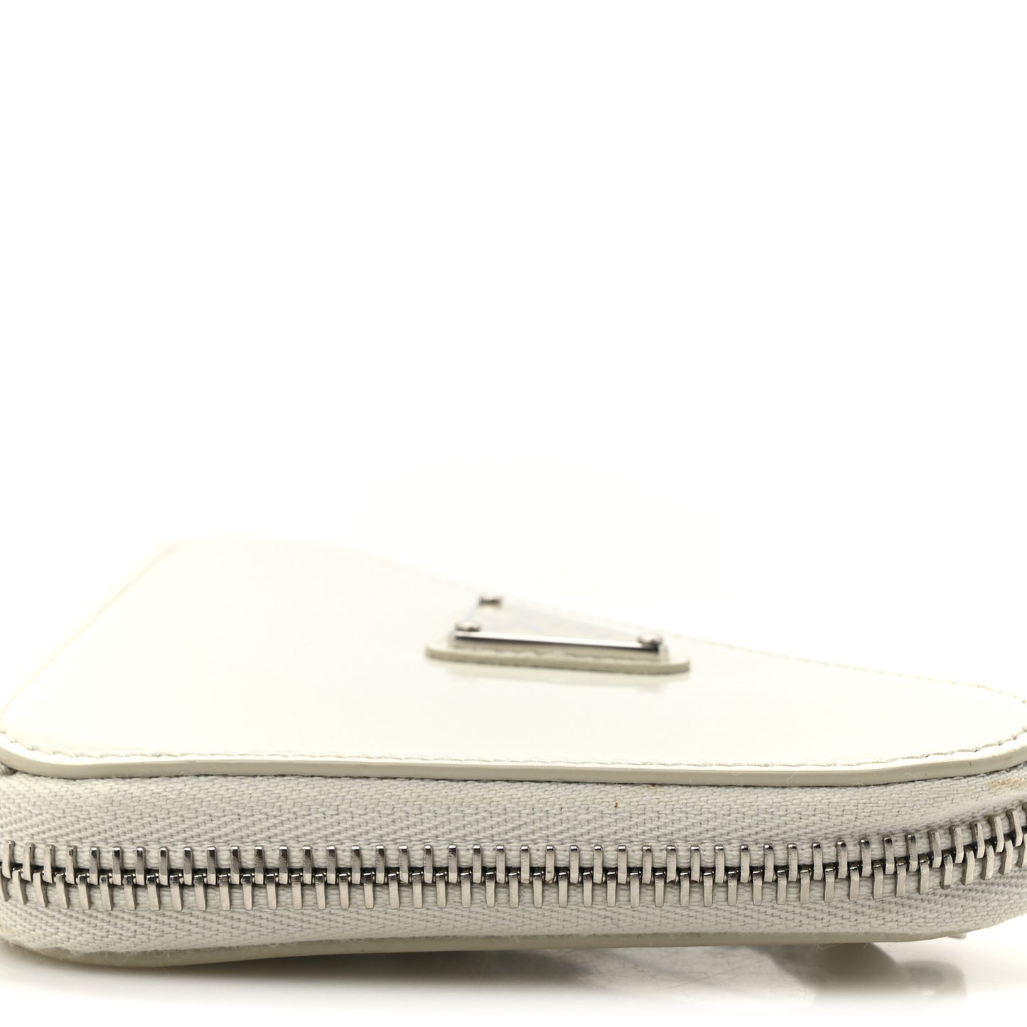 Spazzolato Mini Triangle Chain Crossbody Pouch White