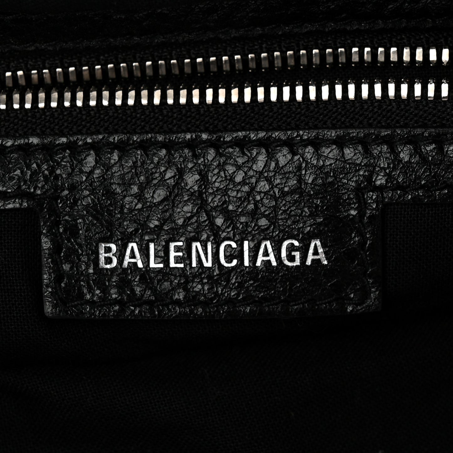 Agneau Arena Small Le Cagole Shoulder Bag Black