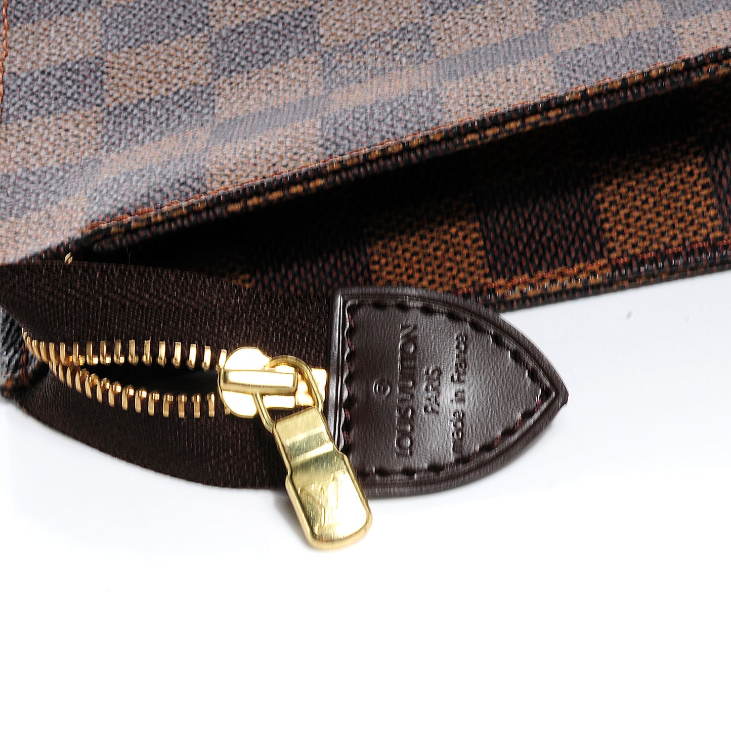 Damier Ebene Toiletry Pouch 26