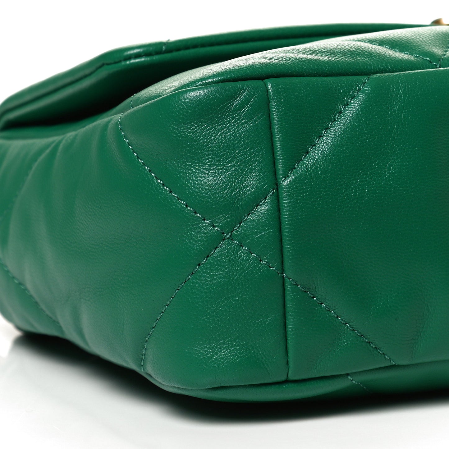 Lambskin Quilted Medium Chanel 19 Flap Green