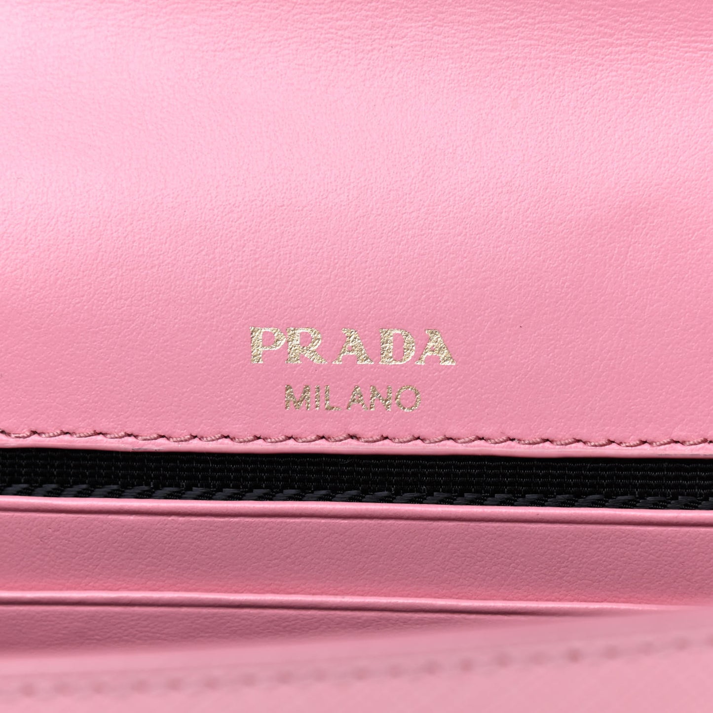 Saffiano Soft Calf Bandoliera Chain Crossbody Bag Petalo