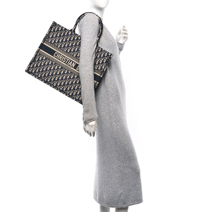 Christian Dior Oblique Large Book Tote Blue Multicolor 2 of 10