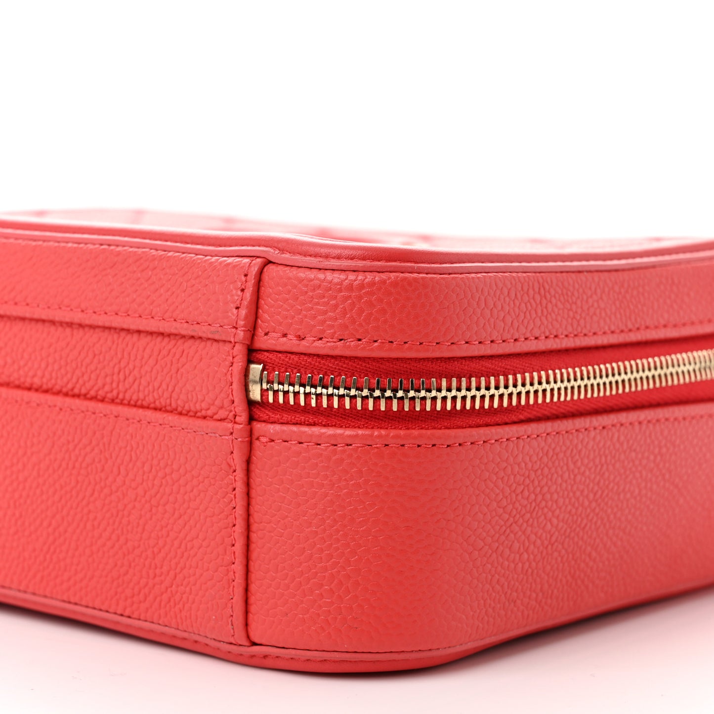 Caviar Quilted Medium CC Filigree Vanity Case Pink