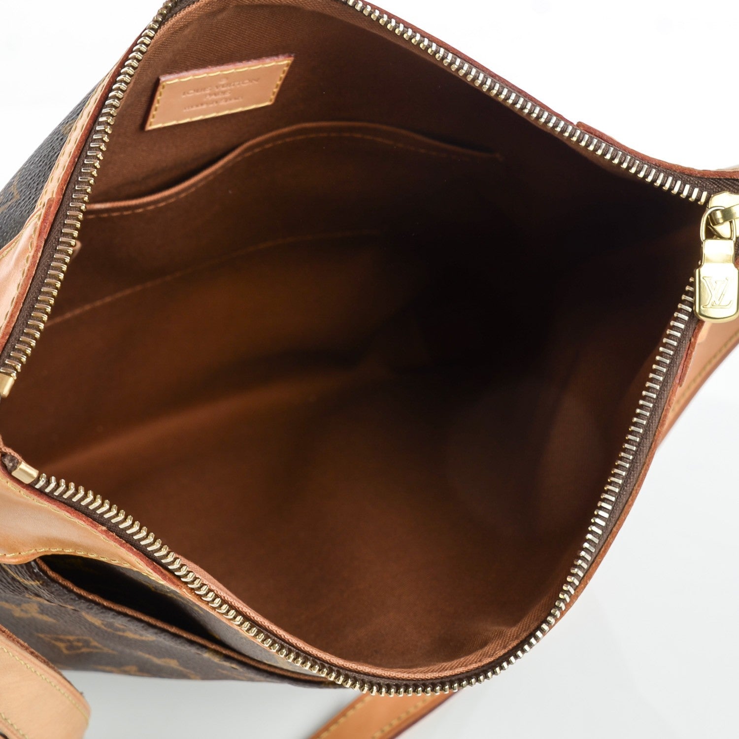 Louis Vuitton Monogram Odeon MM 5 of 7