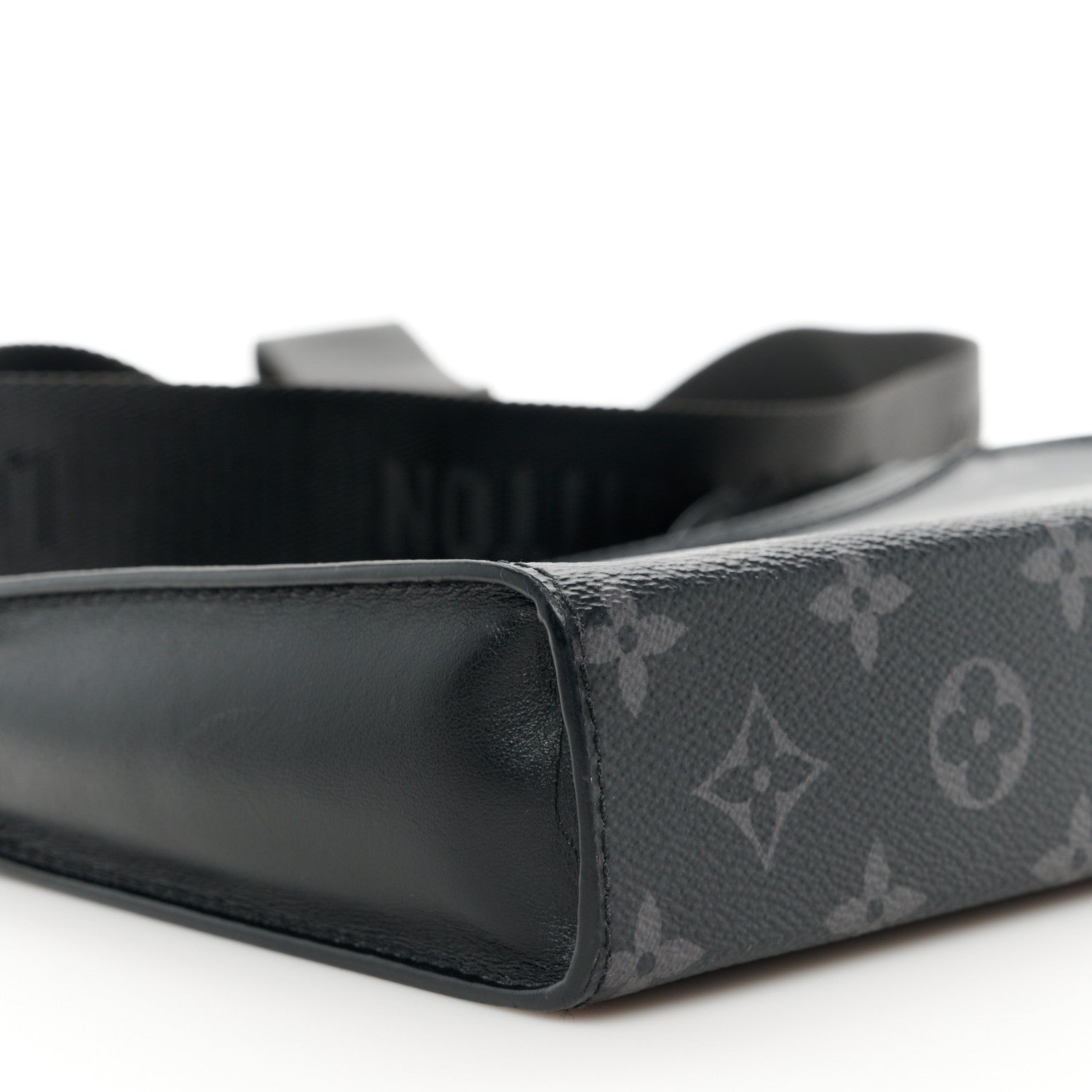 Louis Vuitton Reverse Monogram Eclipse Gaston Wearable Wallet 8 of 9