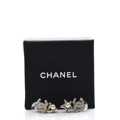 Chanel Crystal Pearl Charming Winter CC Star Heart Earrings Gold 5 of 5