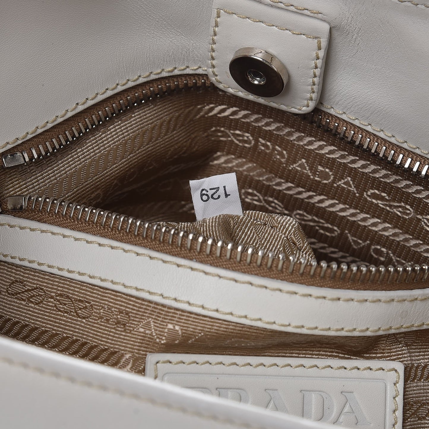 Jacquard Logo Hobo White