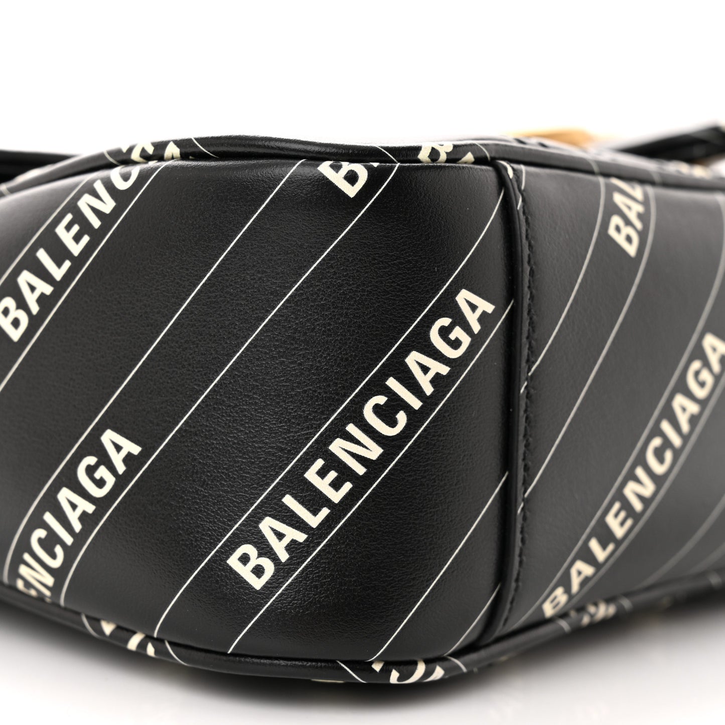 X BALENCIAGA Calfskin Matelasse Logo Print Small GG Marmont Shoulder Bag Black