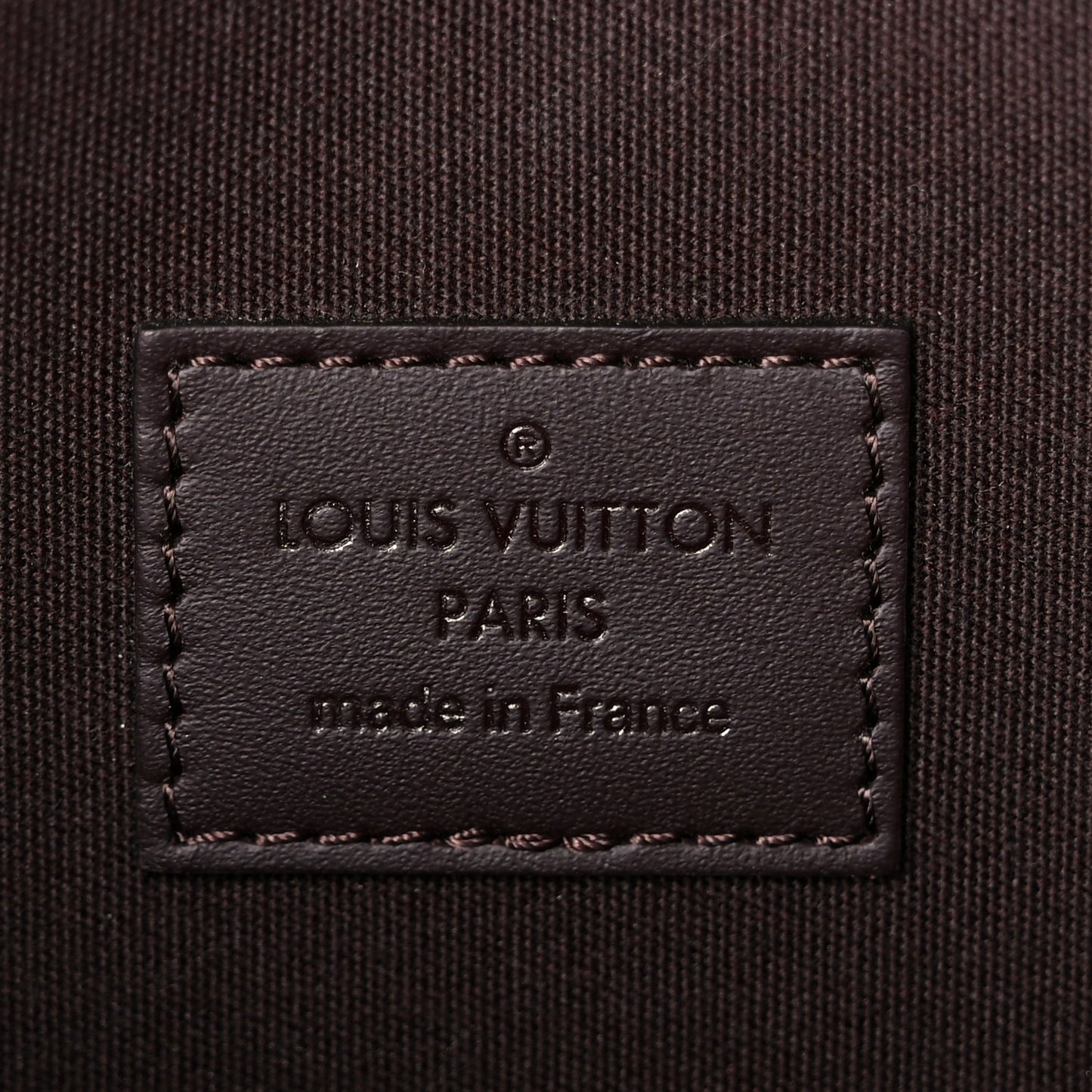 Vernis Pochette Felicie Chain Wallet Amarante