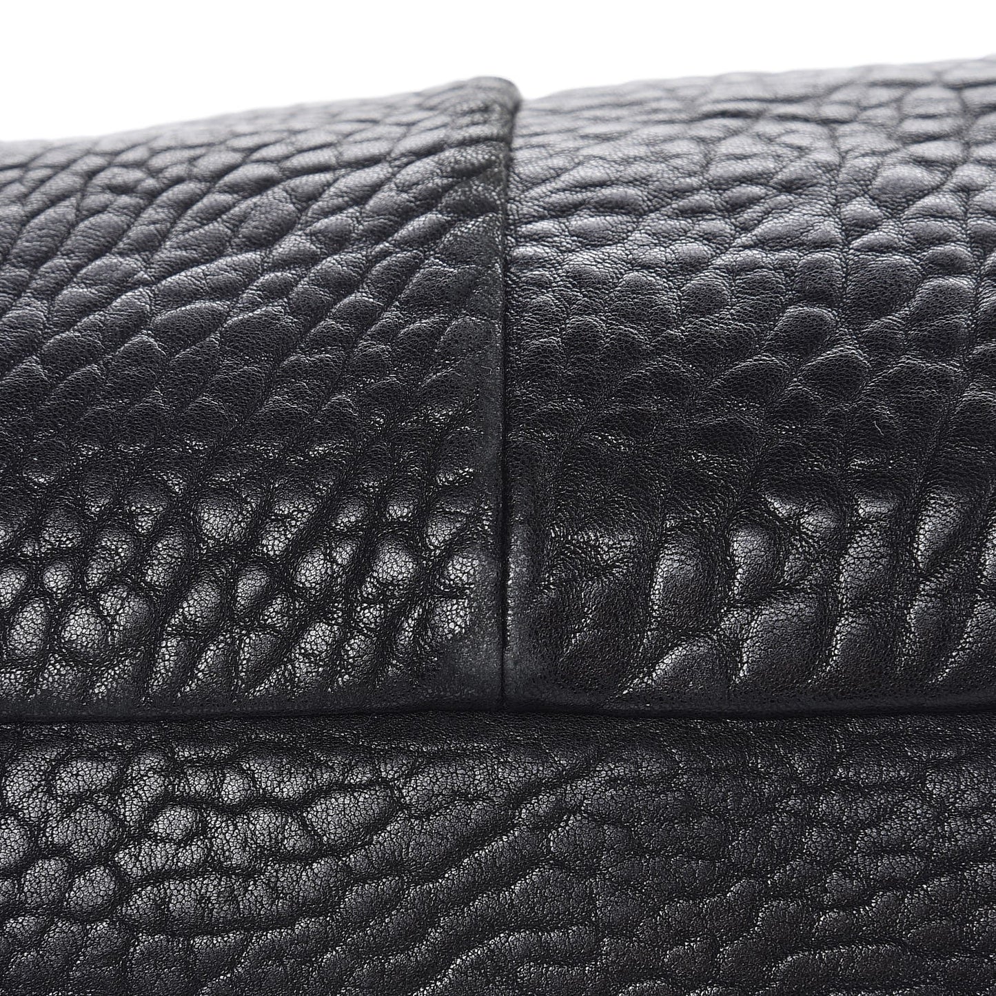 Pebbled Lambskin Medium Easy Sac Black
