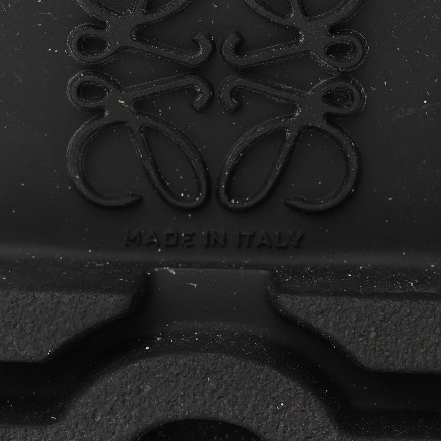 Calfskin Logo Chelsea Boots 38 Tan