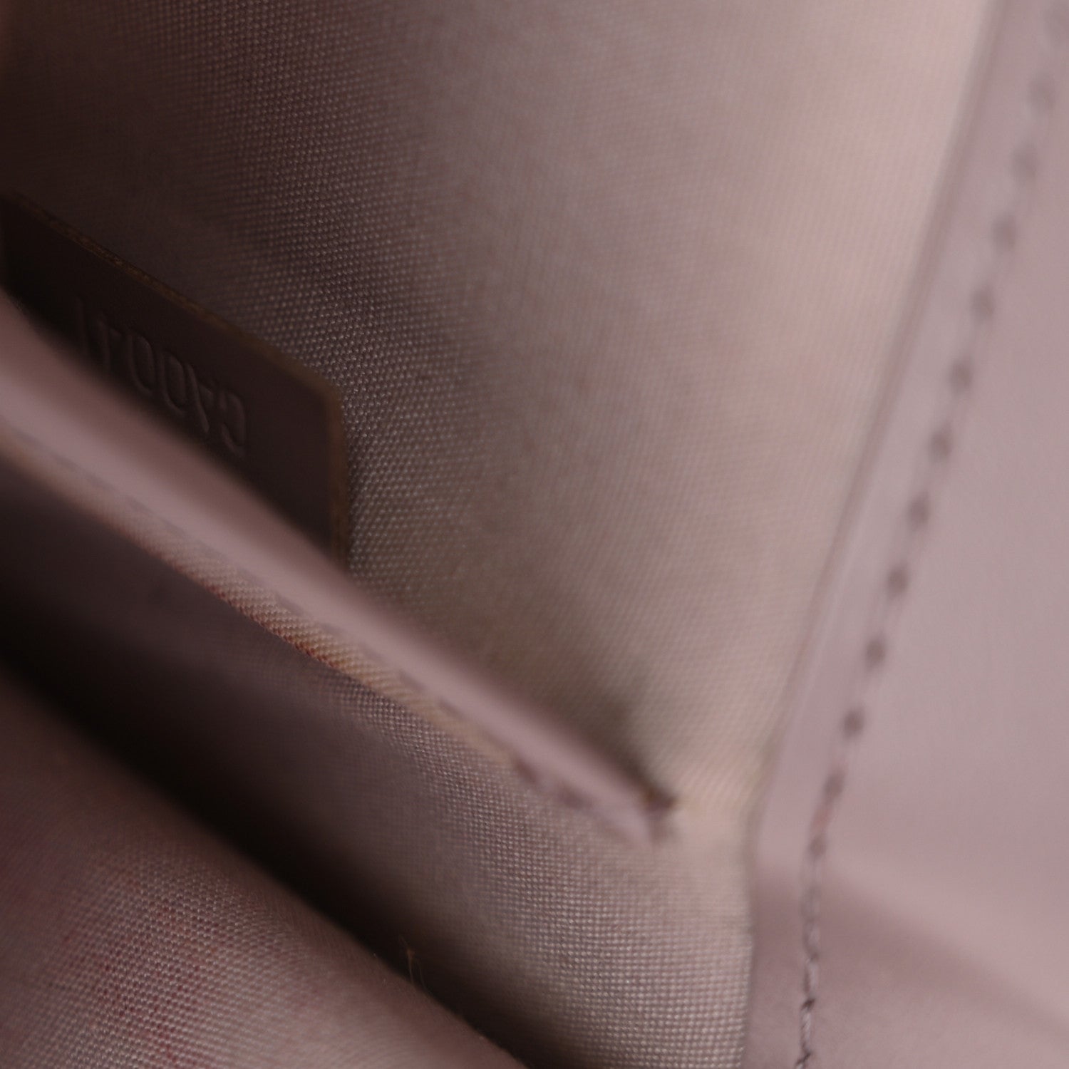 Louis Vuitton Epi Honfleur Lilac 7 of 15