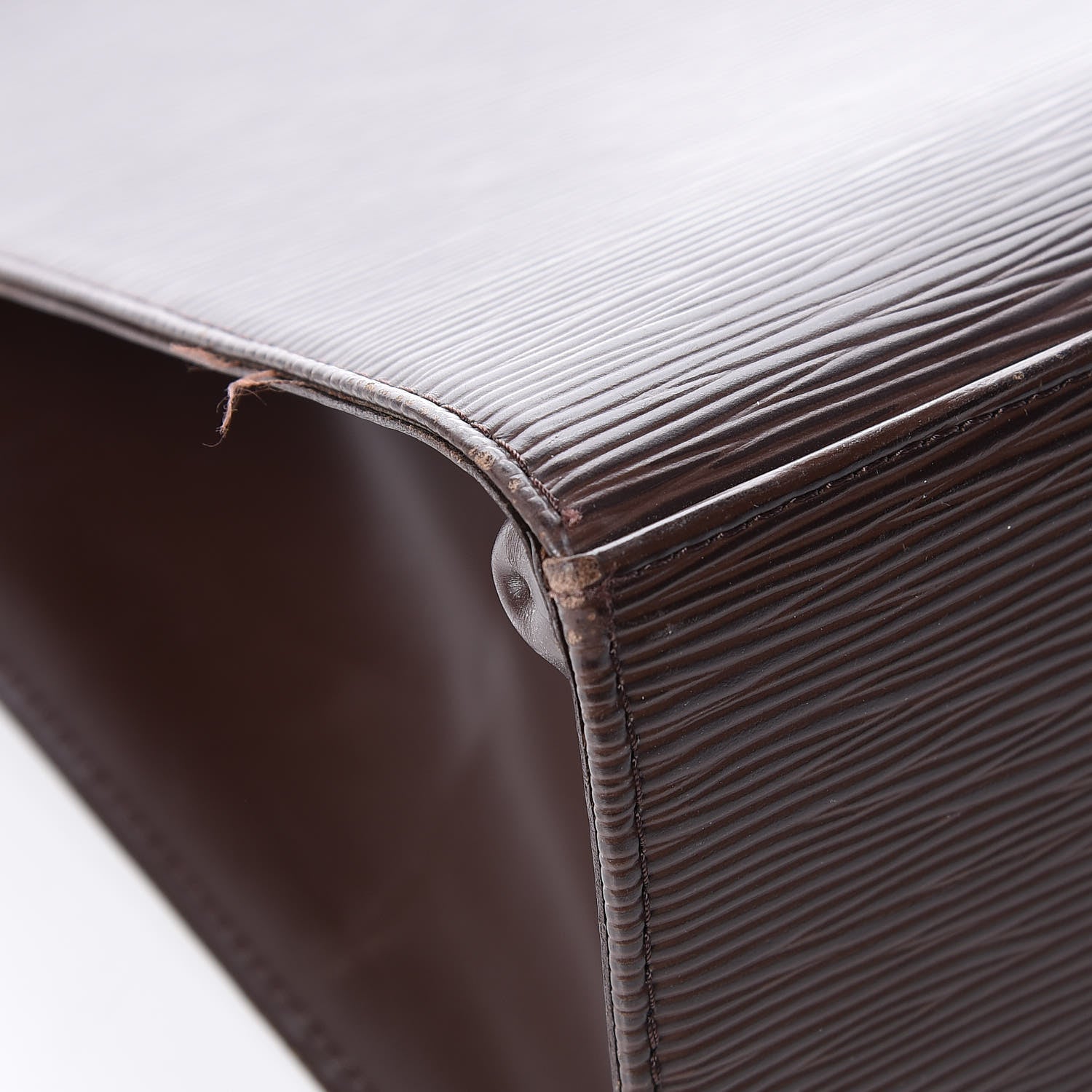 Louis Vuitton Epi Croisette PM Moka 16 of 21
