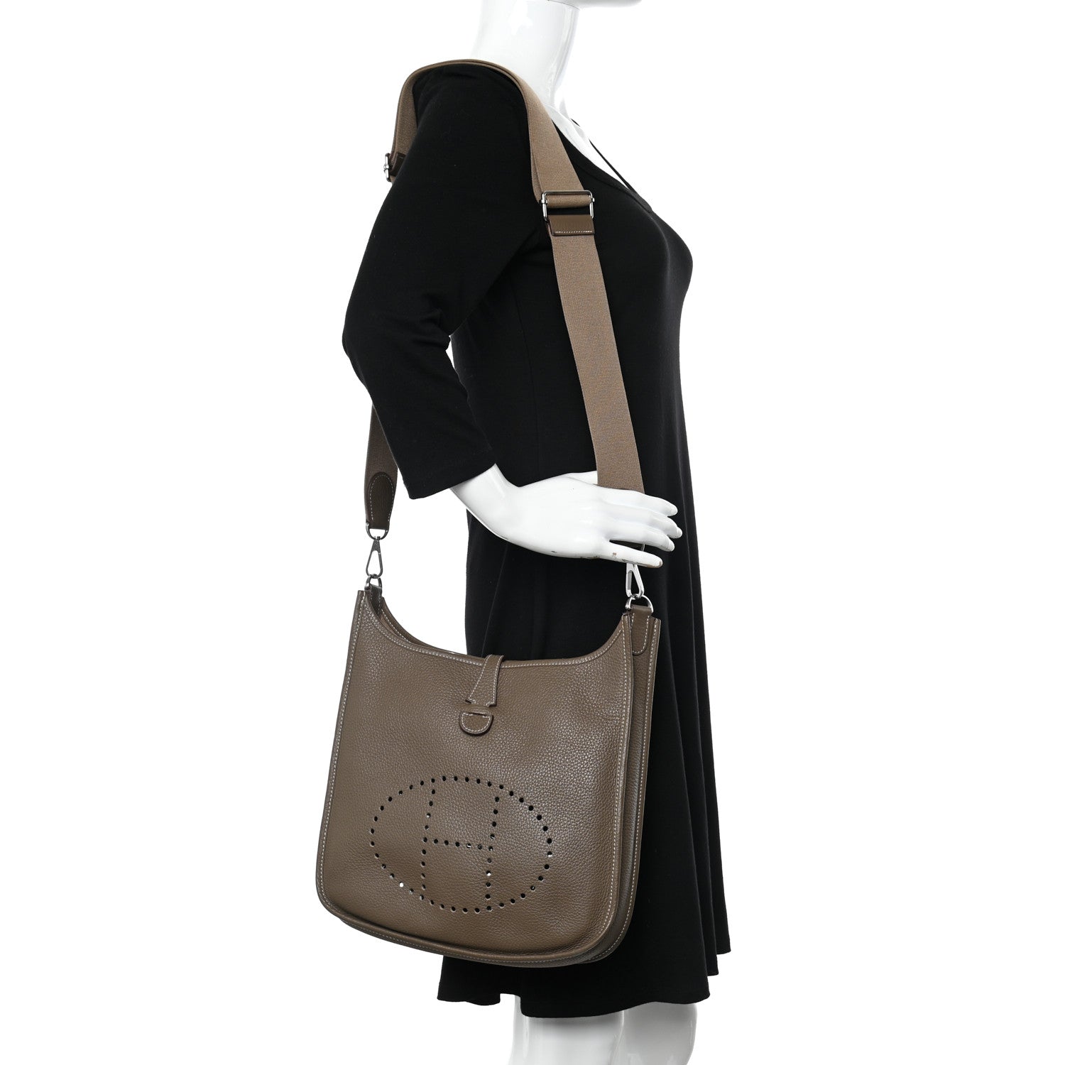 Hermes Taurillon Clemence Evelyne III PM Etoupe 2 of 12