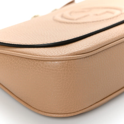 Gucci Pebbled Calfskin Medium Soho Flap Crossbody Camelia 8 of 9