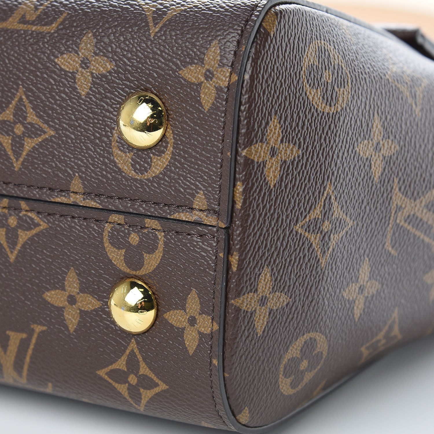 Louis Vuitton Monogram Cluny MM Papyrus Creme 10 of 10