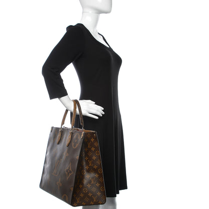 Louis Vuitton Reverse Monogram Giant Onthego GM 3 of 10