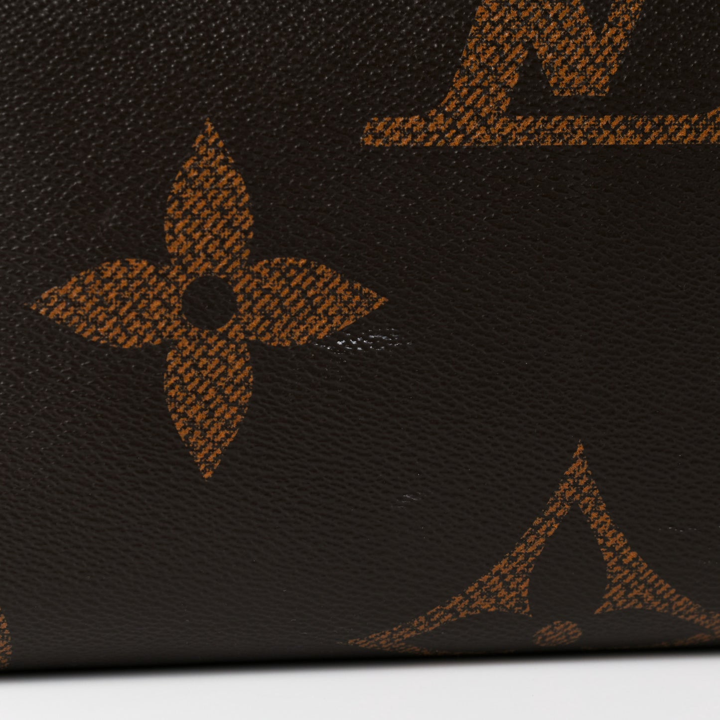 Reverse Monogram Giant Onthego GM