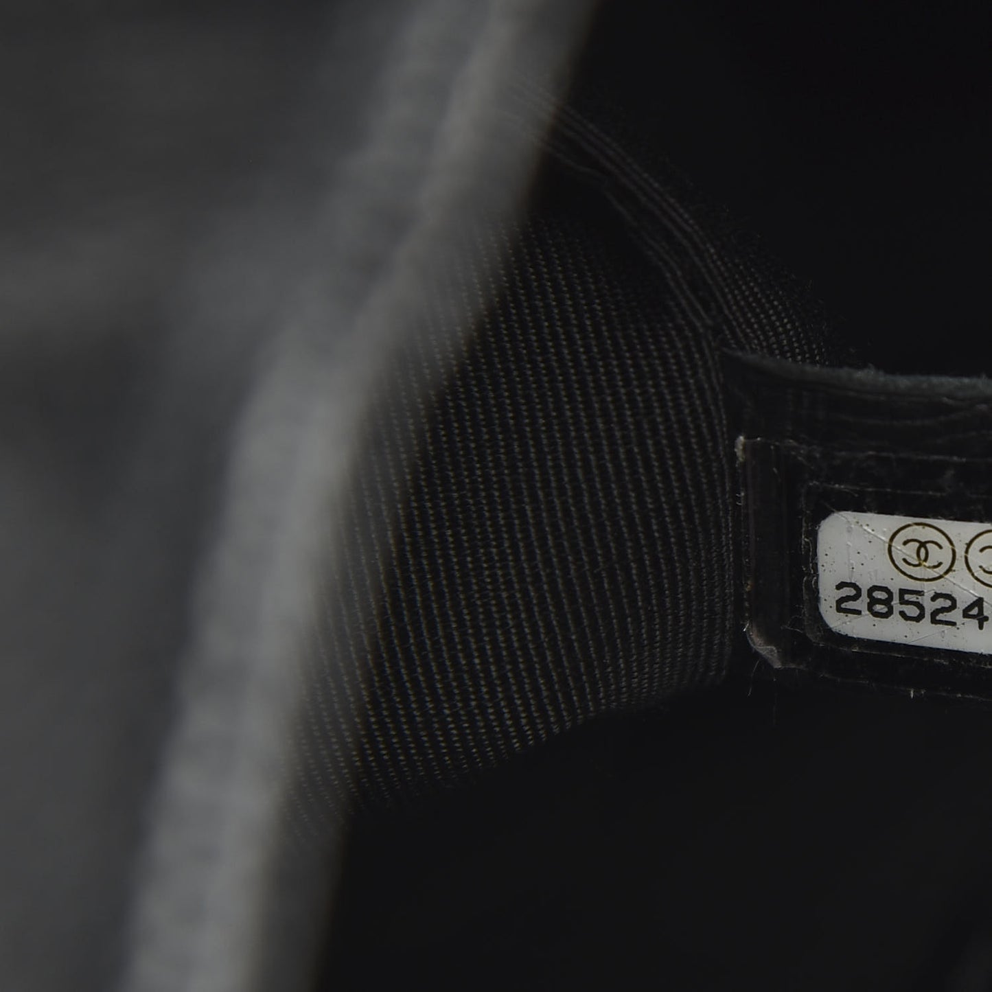 Caviar Quilted Small Chain Bucket Bag Black