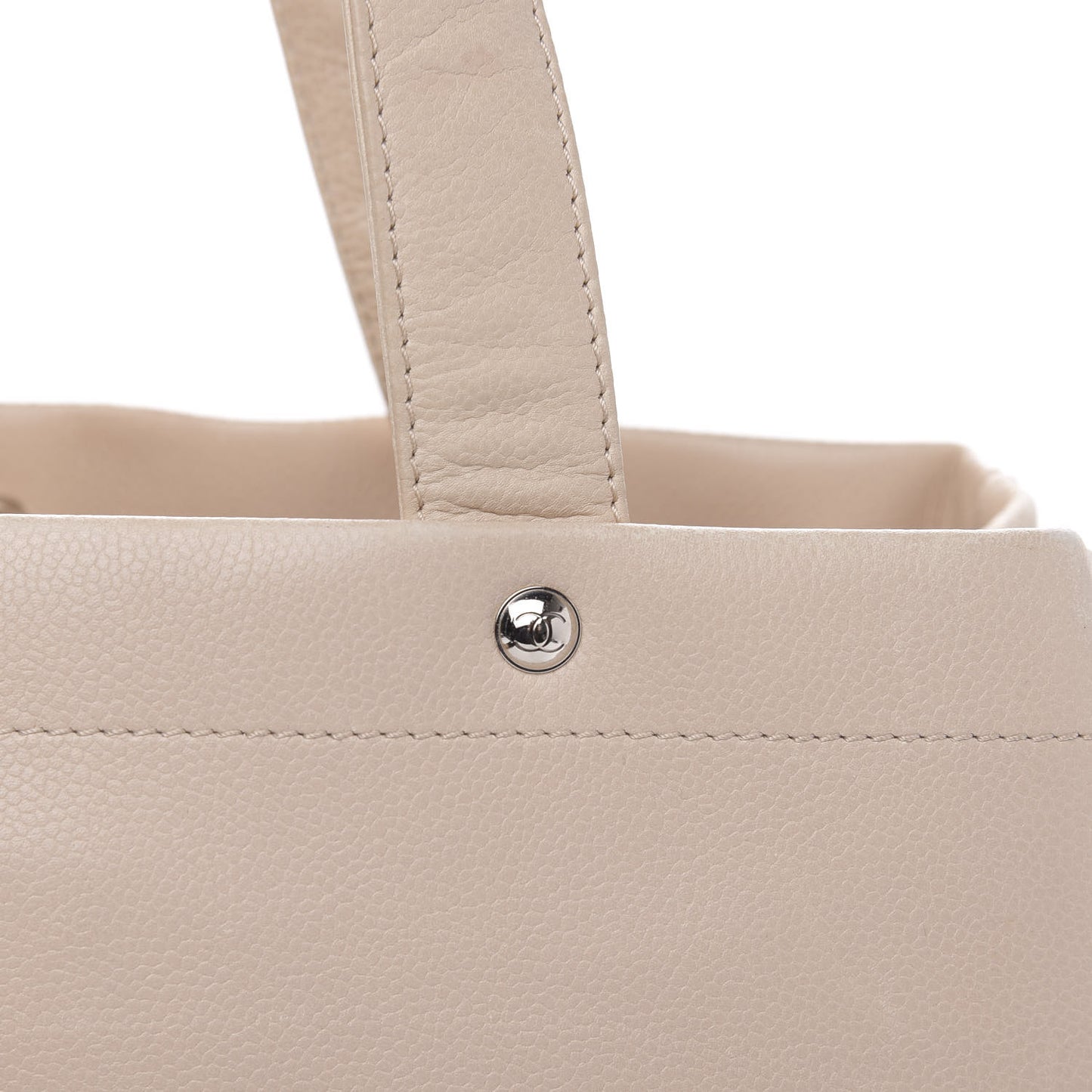 Caviar CC Tote Beige