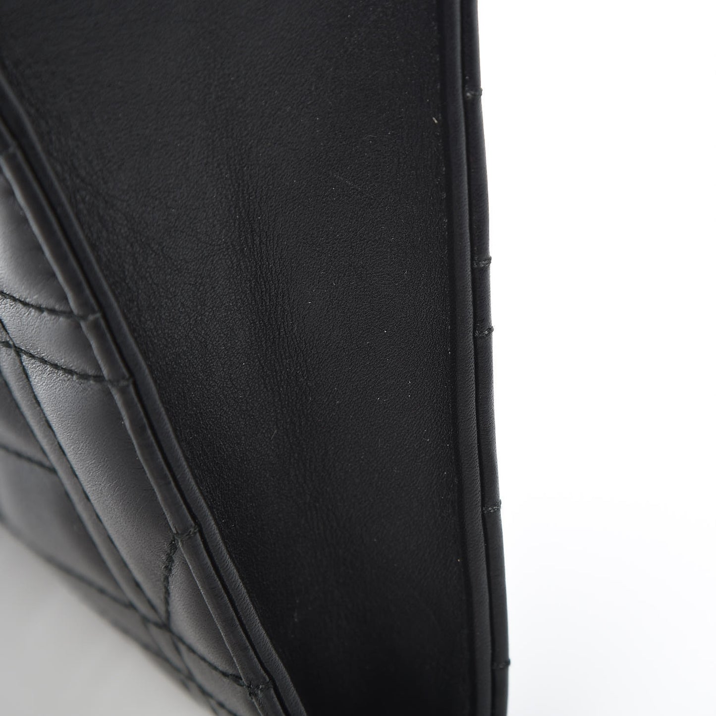 Calfskin Matelasse Mini Pearly GG Marmont Chain Wallet Black