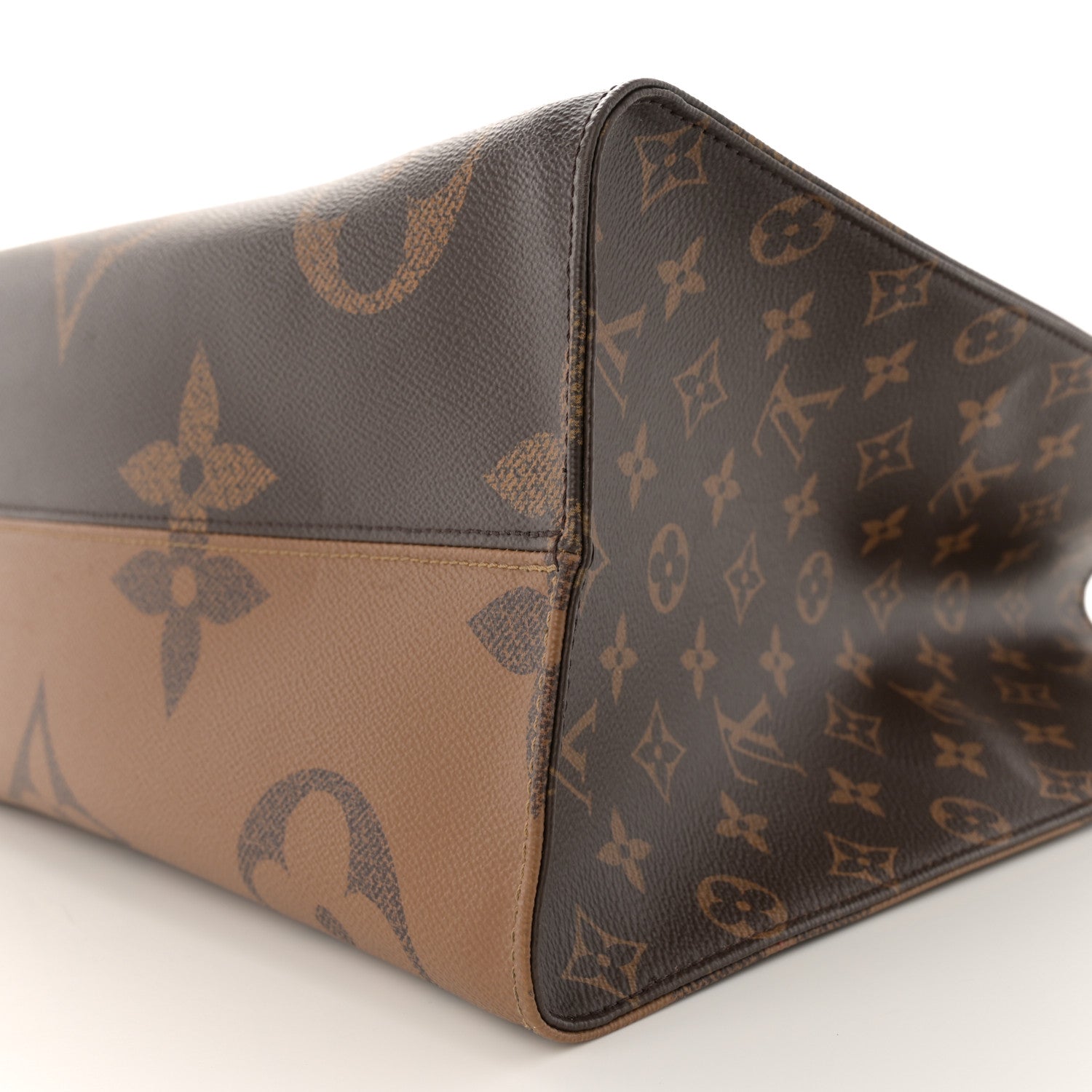Louis Vuitton Reverse Monogram Giant Onthego GM 9 of 14
