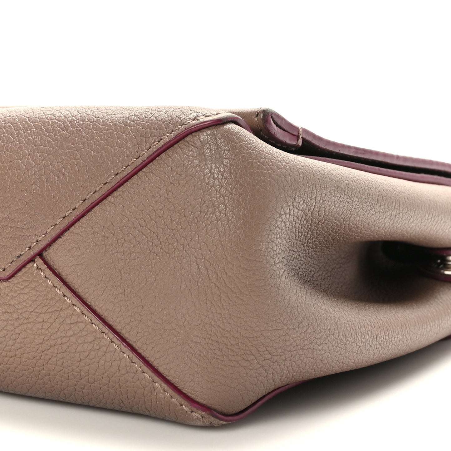 Soft Calfskin Lockme II Top Handle Taupe Glace