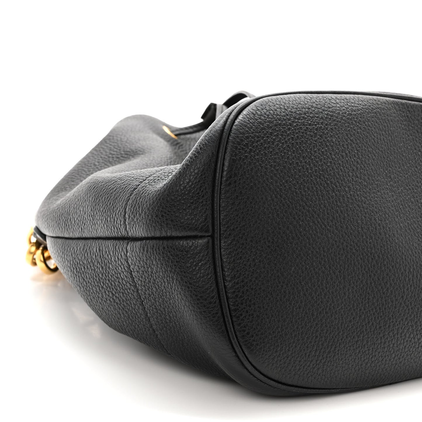 Vitello Daino Bucket Bag Black