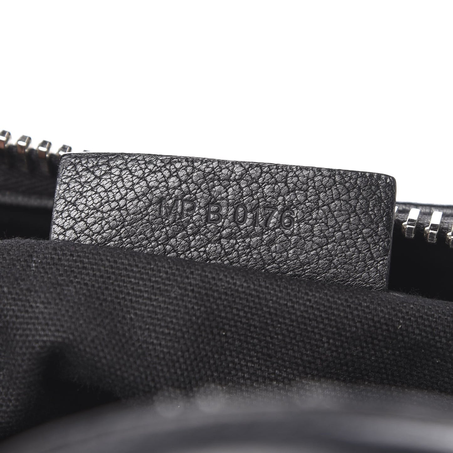 Sugar Goatskin Medium Antigona Black