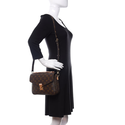 Louis Vuitton Monogram Pochette Metis 2 of 9