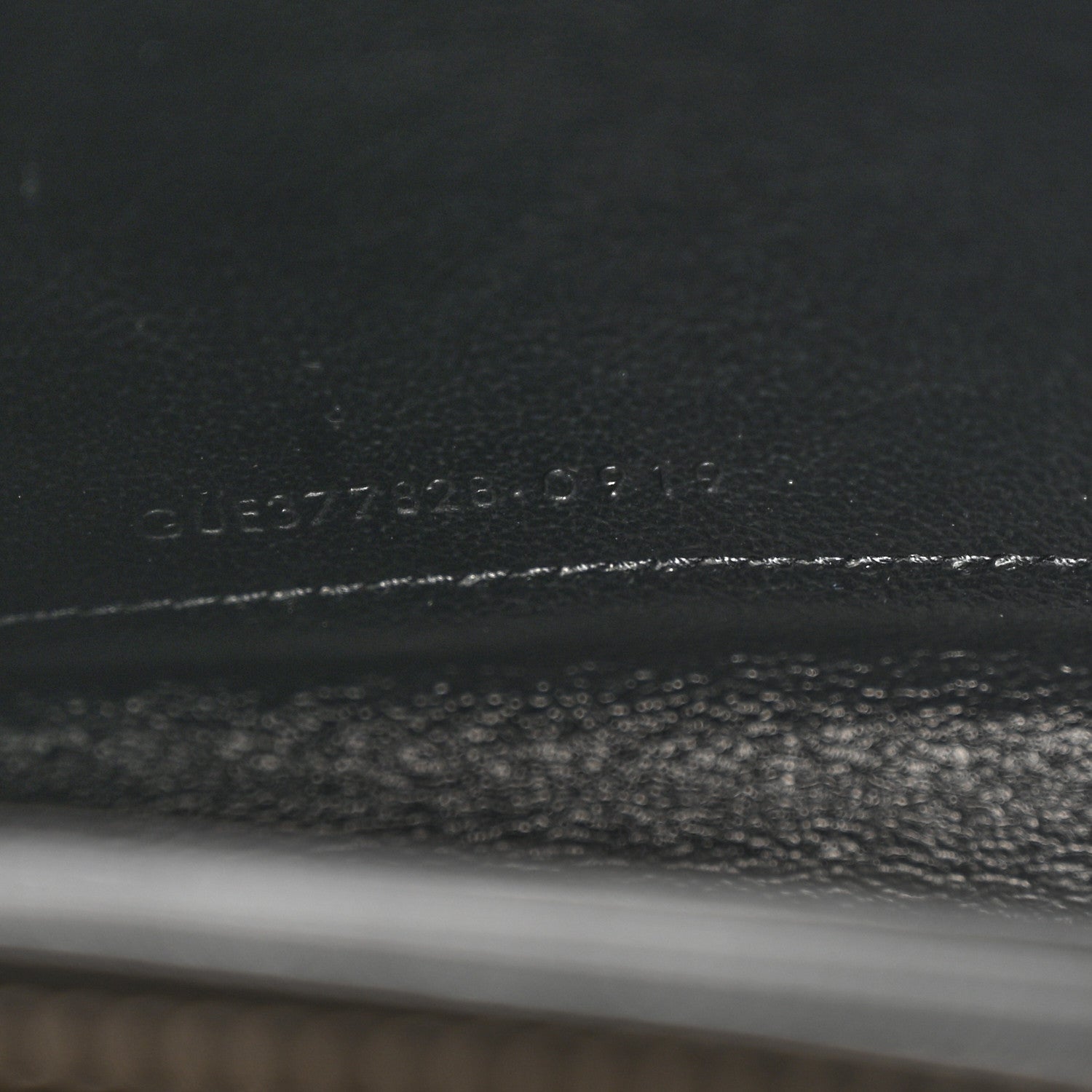 Saint Laurent Metallic Grain De Poudre Matelasse Chevron Monogram Chain Wallet Piombo 9 of 15
