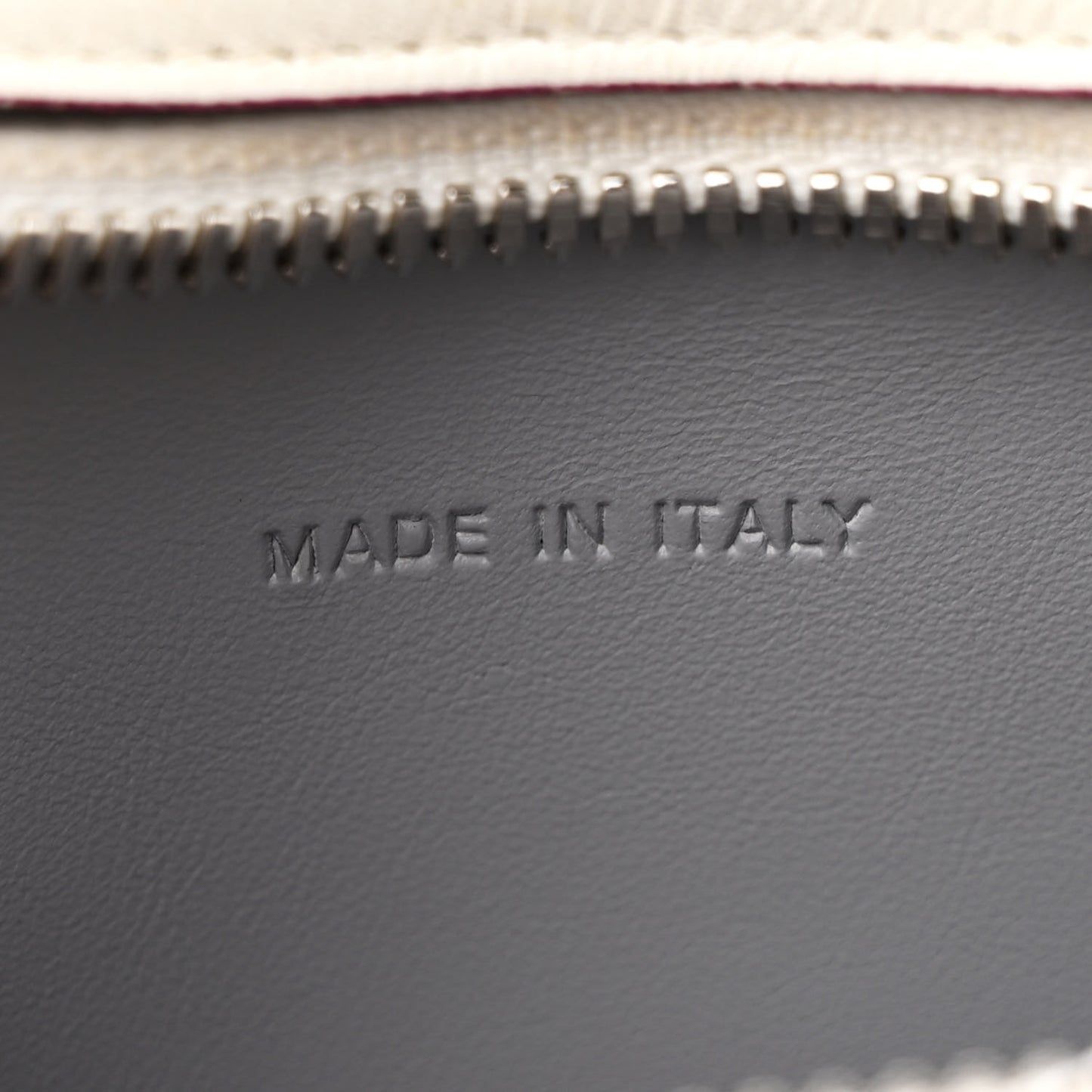 Calfskin Chain Wallet Grey Off White