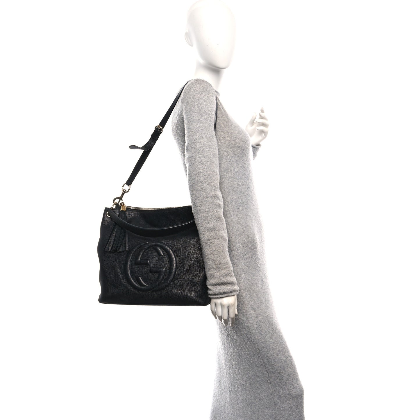 Pebbled Calfskin Large Soho Hobo Black