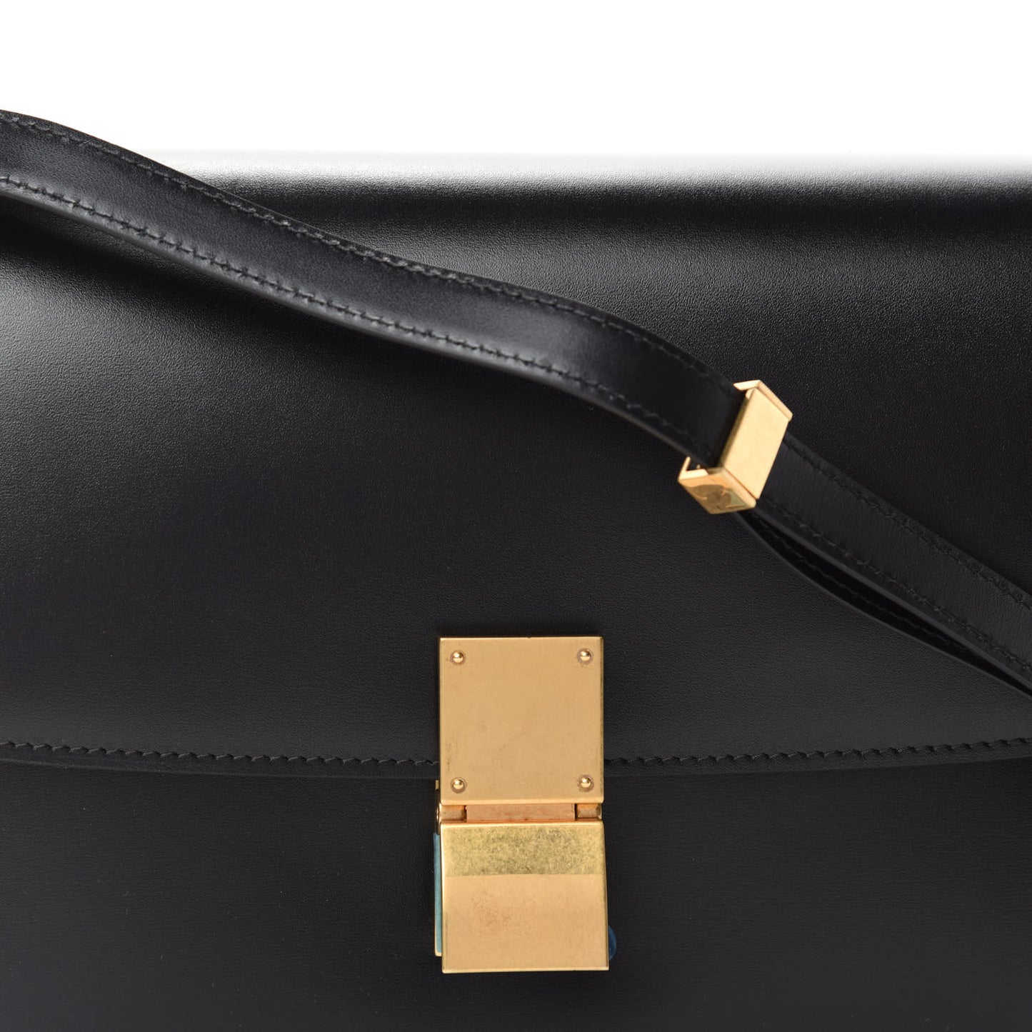 Box Calfskin Medium Classic Box Flap Black