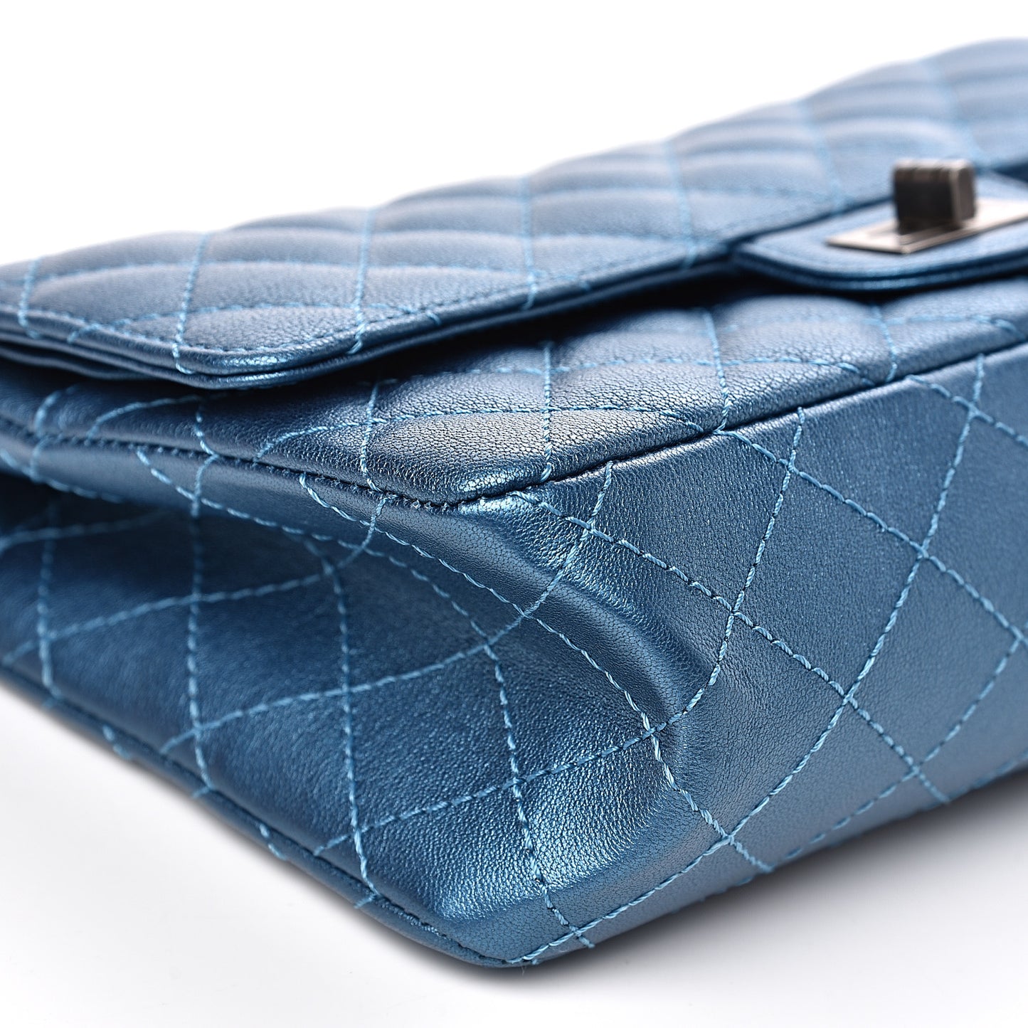 Metallic Sheepskin Quilted 2.55 Reissue 225 Flap Blue
