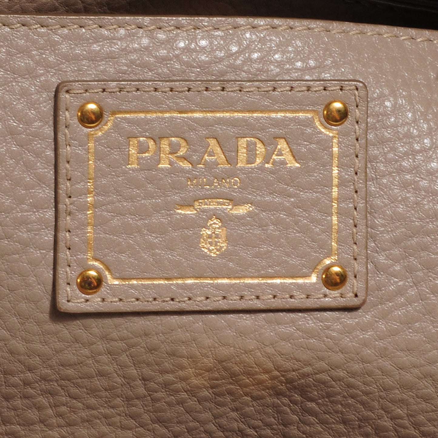 Vitello Daino Executive Tote Argilla
